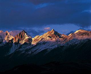 《最终幻想16》PC版中文预告 9月17日开放下载